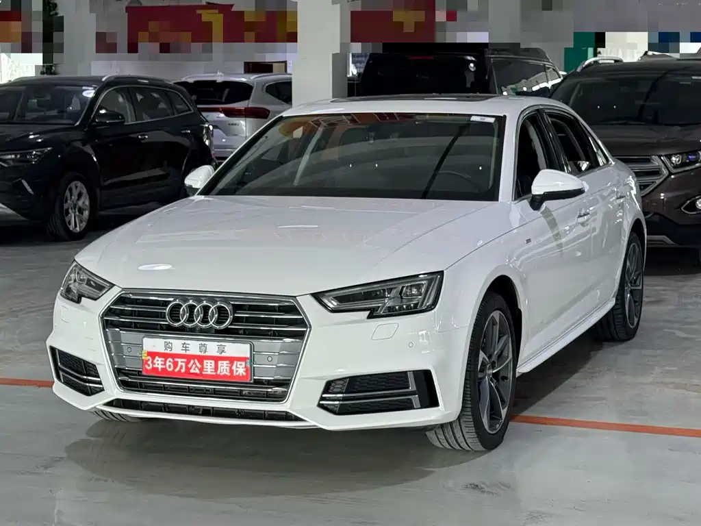 Audi A4L 2018 — фото 1