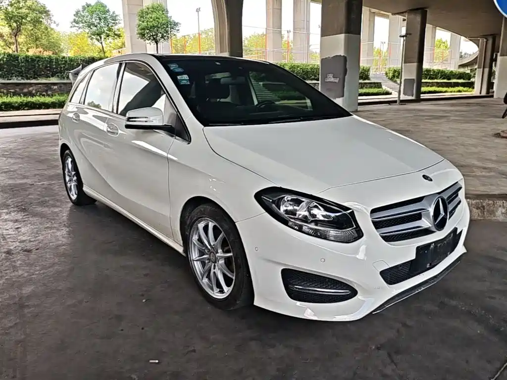 Mercedes-Benz B-Class 2015 — фото 4