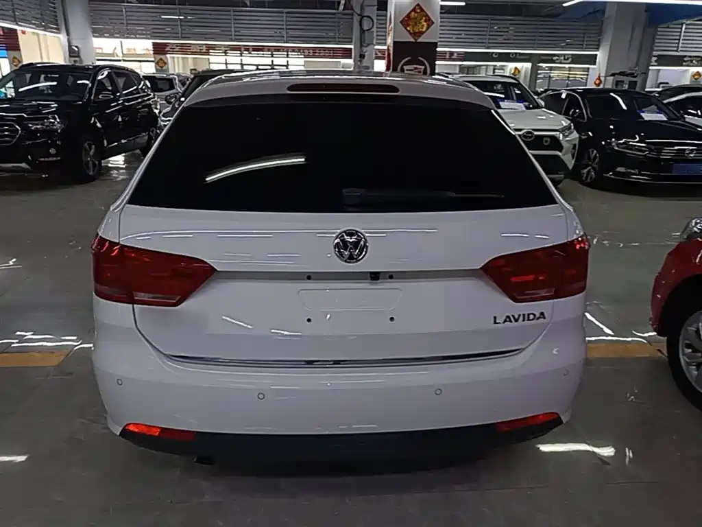 Volkswagen Gran Lavida 2016 — фото 6