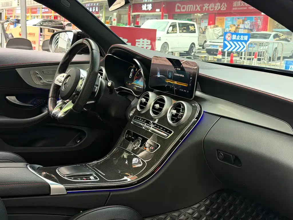 Mercedes-Benz C-Class AMG 2023 — фото 21