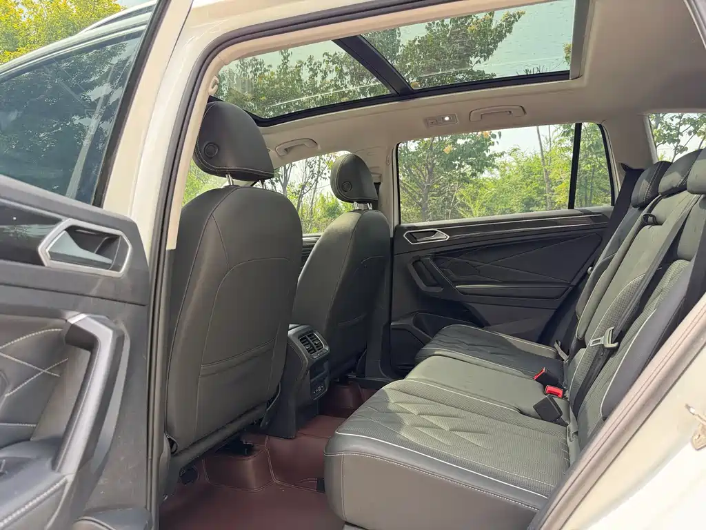 Volkswagen Tiguan L 2023