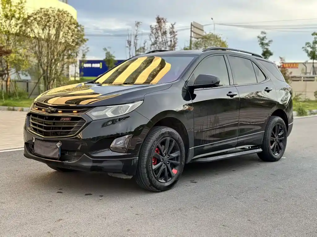 Chevrolet Equinox 2018 — фото 1
