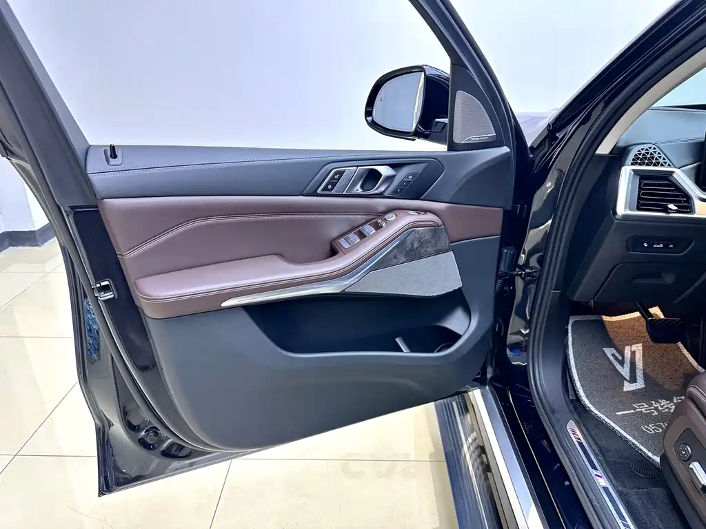 BMW X5 2024 — фото 18