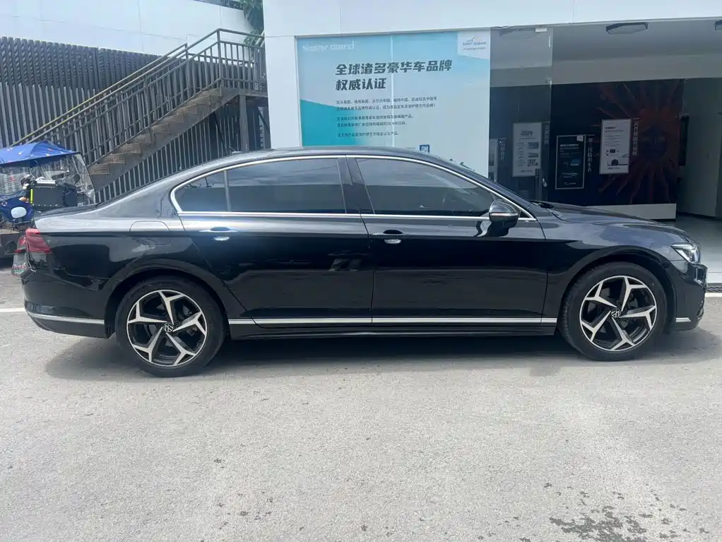 Volkswagen Magotan 2024
