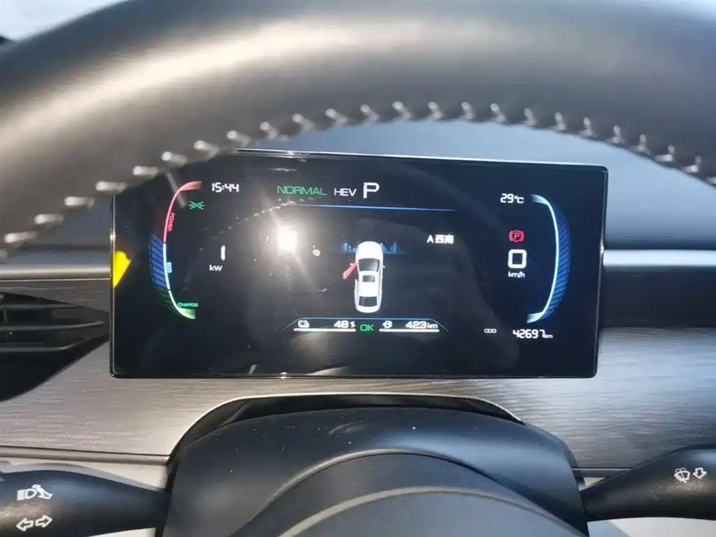 BYD Seal 05 DM-i 2025 — фото 12