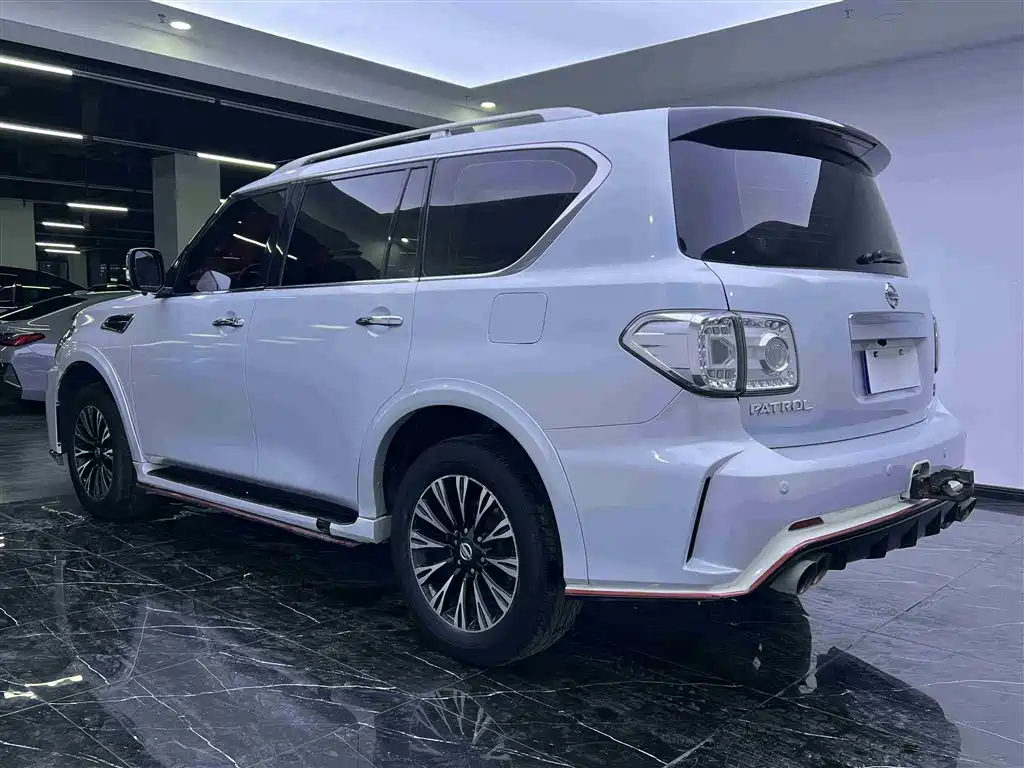 Nissan Patrol 2018 — фото 17