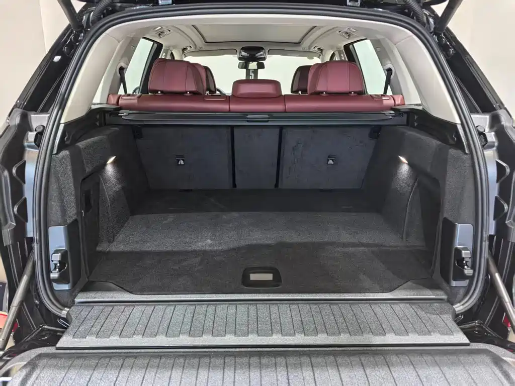 BMW X5 2025 — фото 10