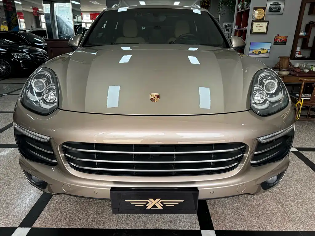 Porsche Cayenne 2015 — фото 2
