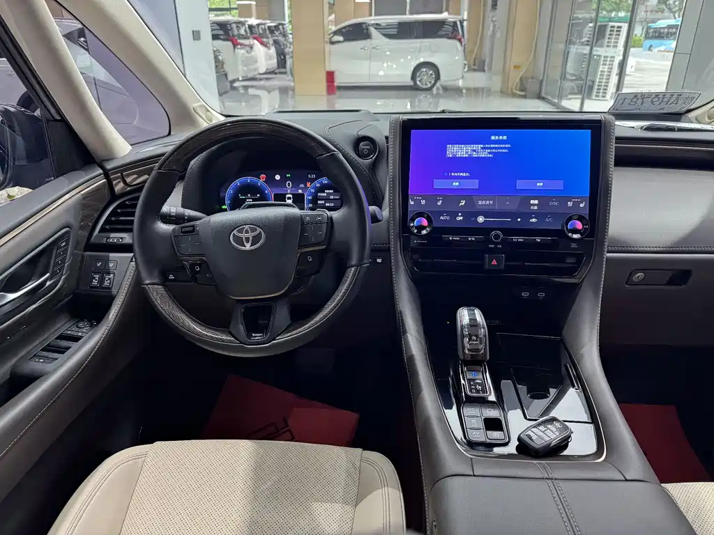 Toyota Alphard 2025 — фото 19
