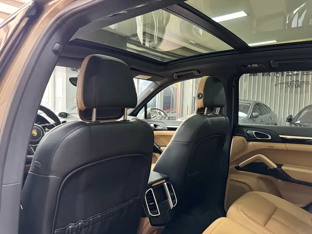 Porsche Cayenne 2015 — фото 17