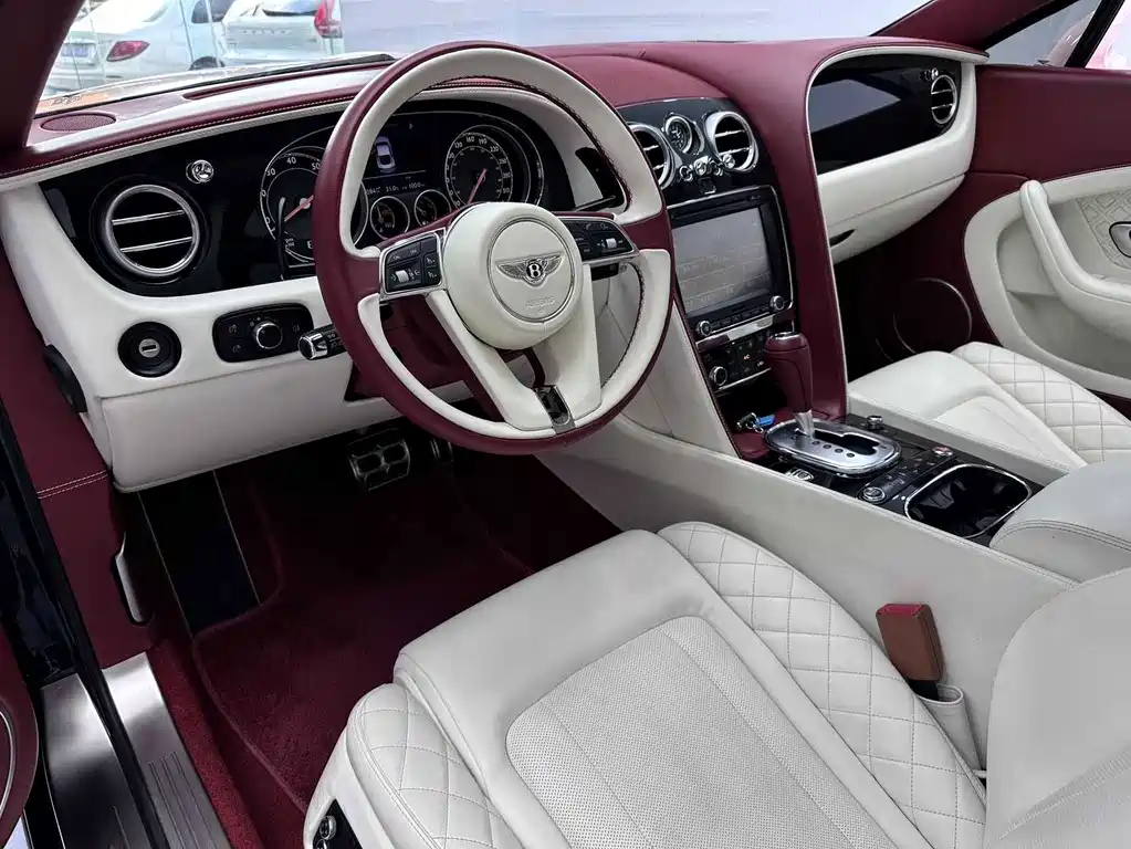 Bentley Continental 2014 — фото 17