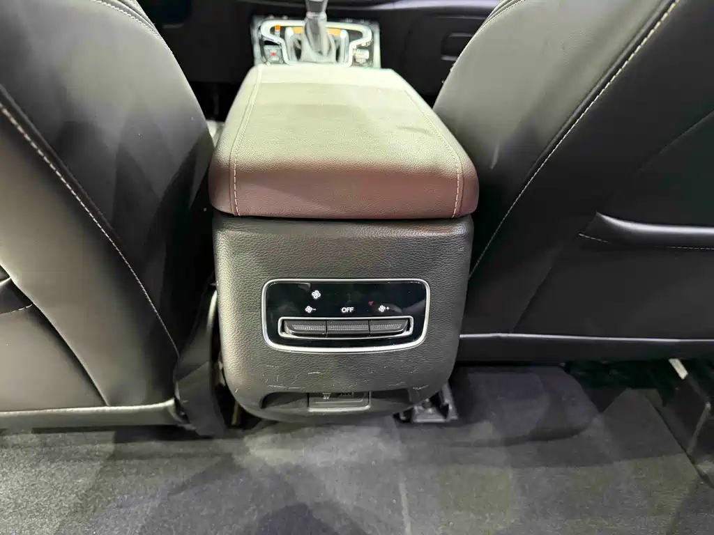 GAC Motor Trumpchi M6 2022 — фото 15