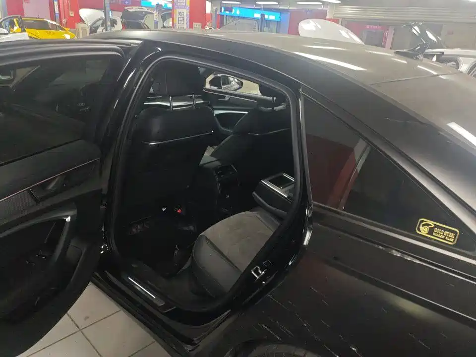 Audi A6L 2021