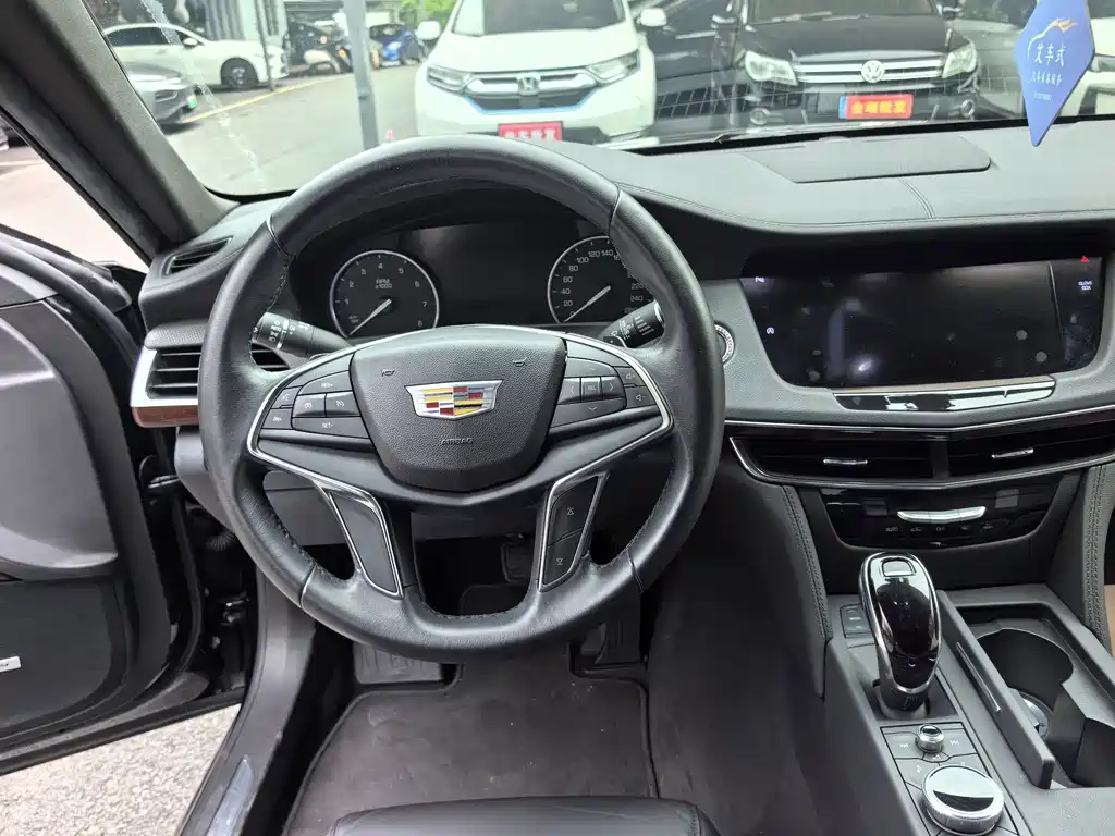 Cadillac CT6 2023 — фото 17