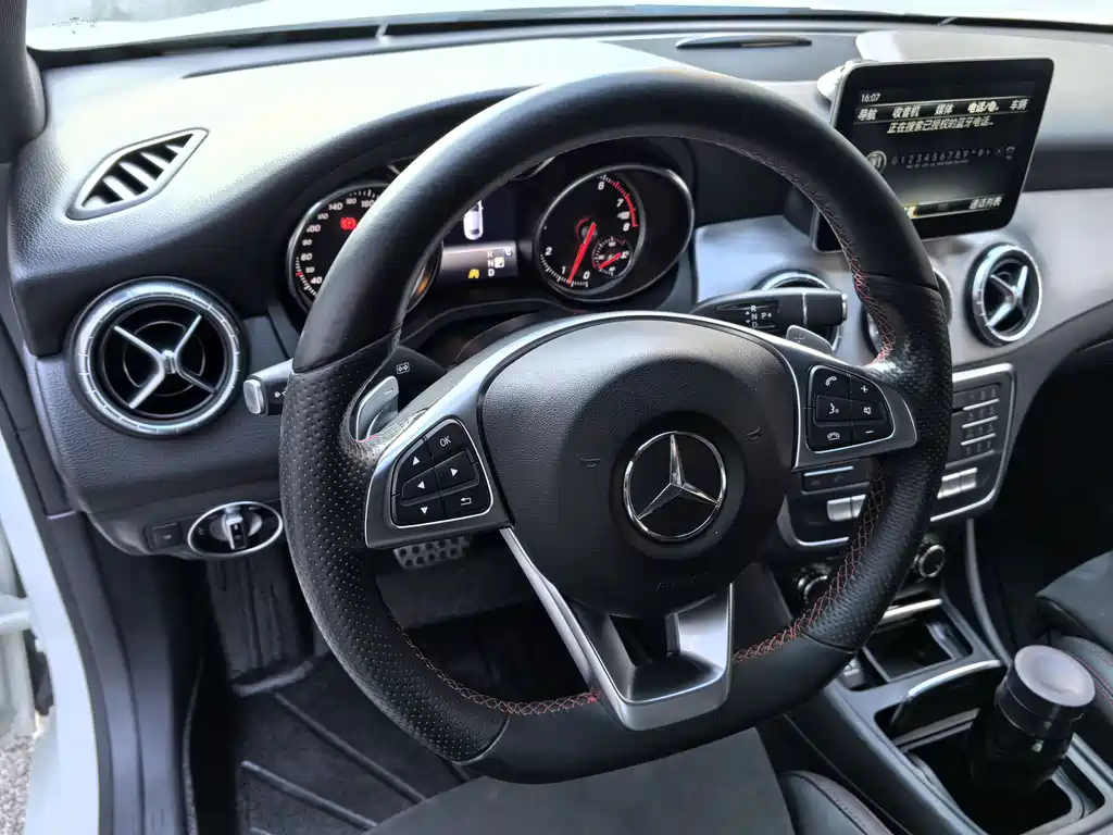 Mercedes-Benz CLA 2017 — фото 19