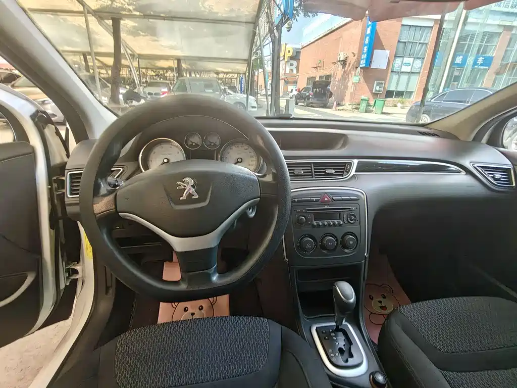 Peugeot 308 2014