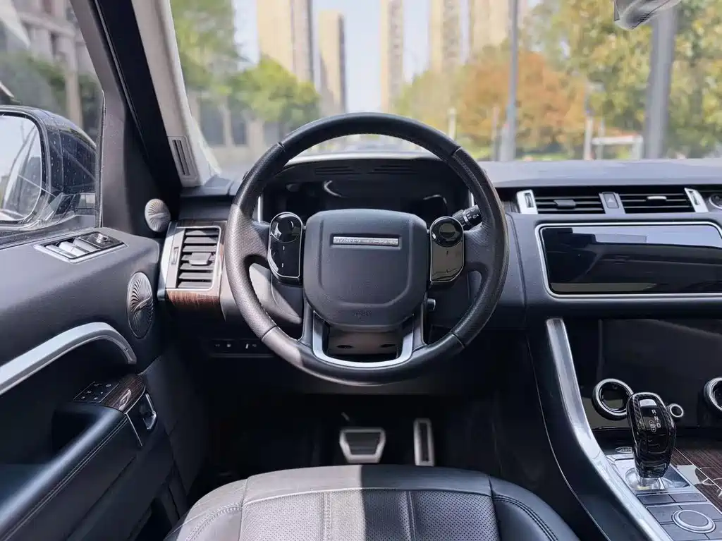 Land Rover Sport PHEV 2019 — фото 17