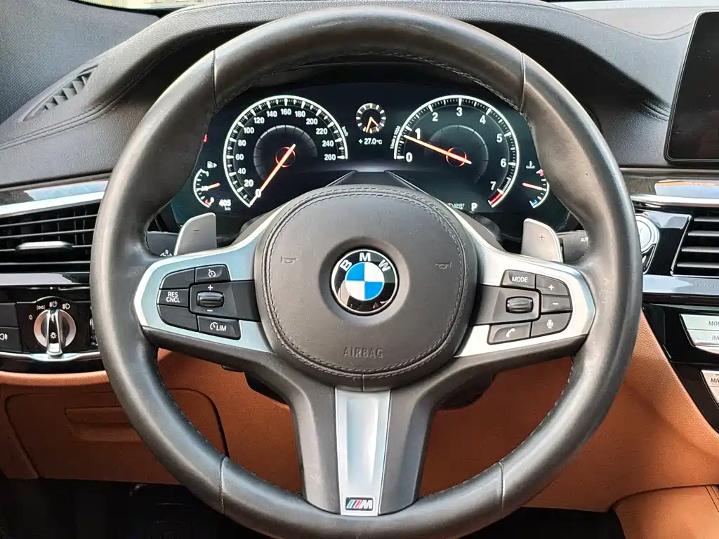 BMW 6 Series GT 2019 — фото 24