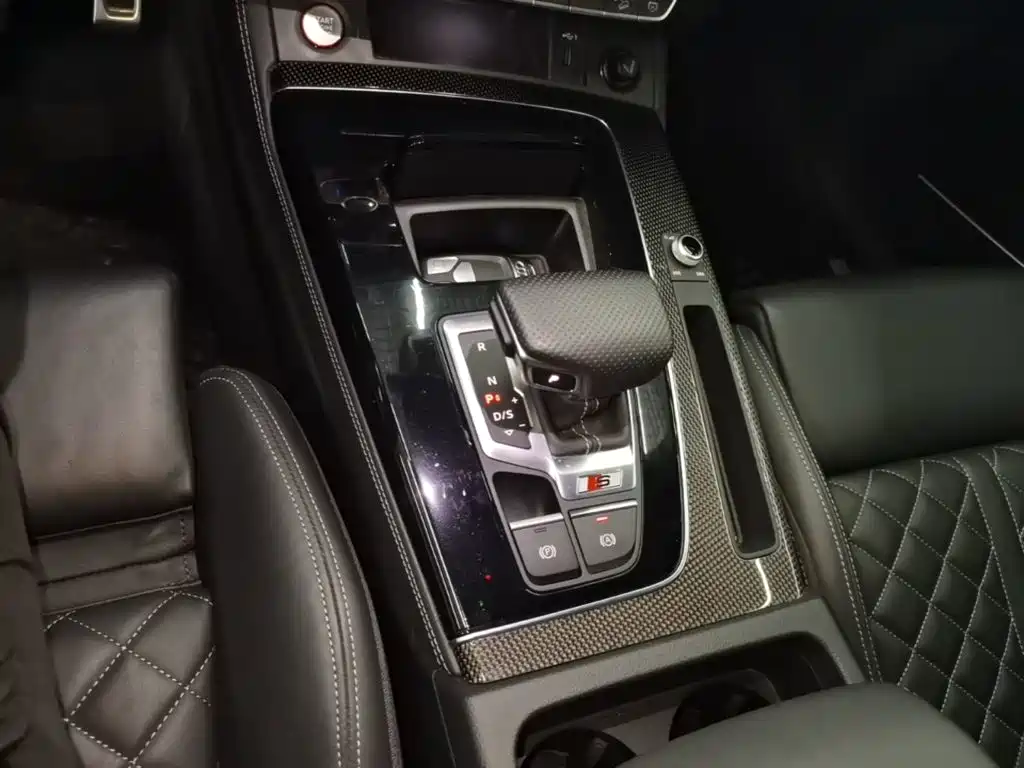 Audi SQ5 2023 — фото 14