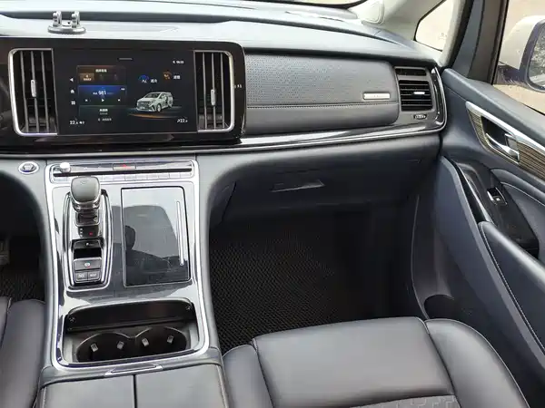 GAC Trumpchi M8 2022
