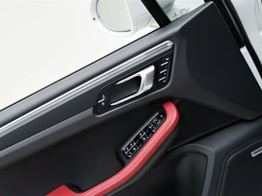 Porsche Macan 2022 — фото 15