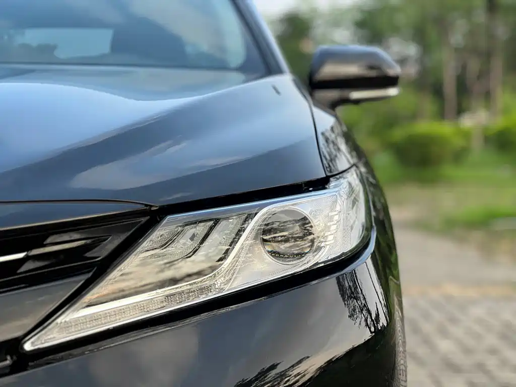 Toyota Camry 2018 — фото 27