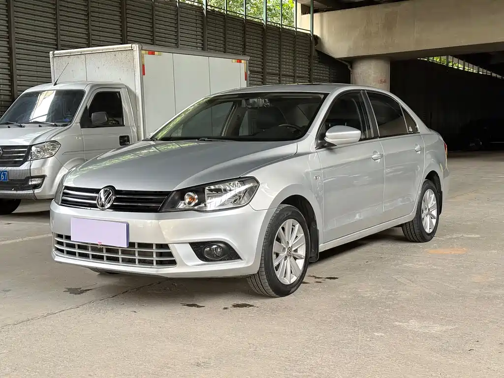 Volkswagen Jetta 2015 — фото 1