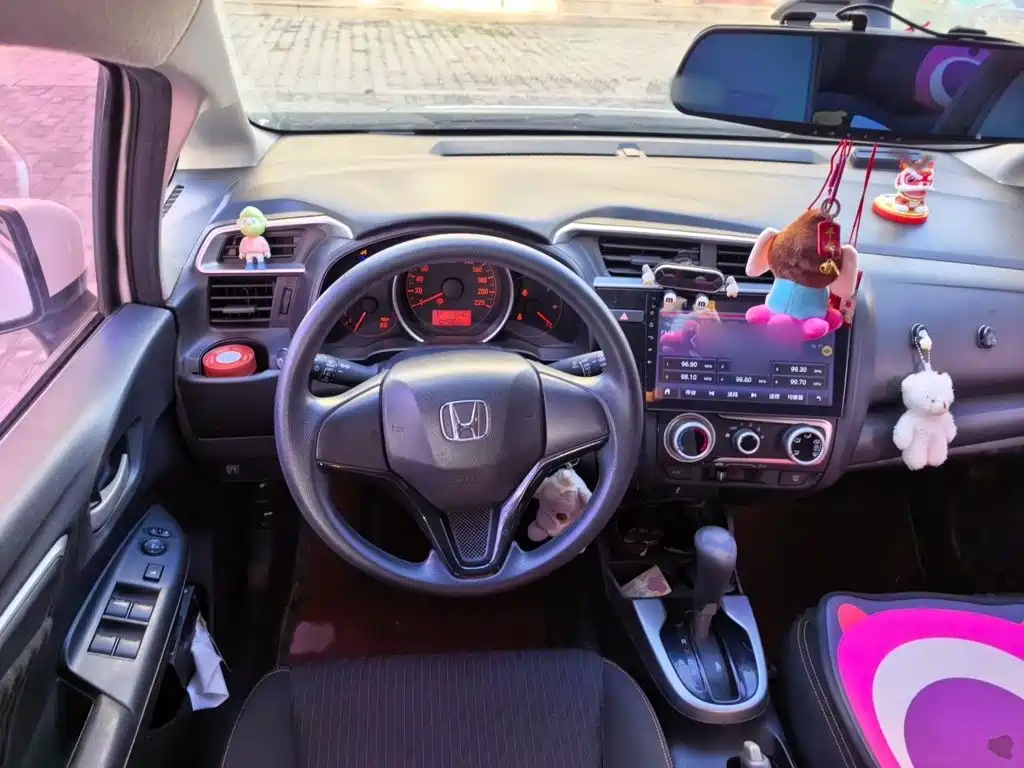 Honda Fit 2018 — фото 3