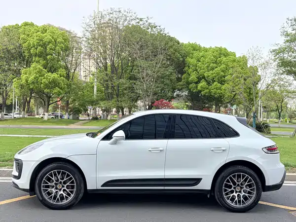 Porsche Macan 2023