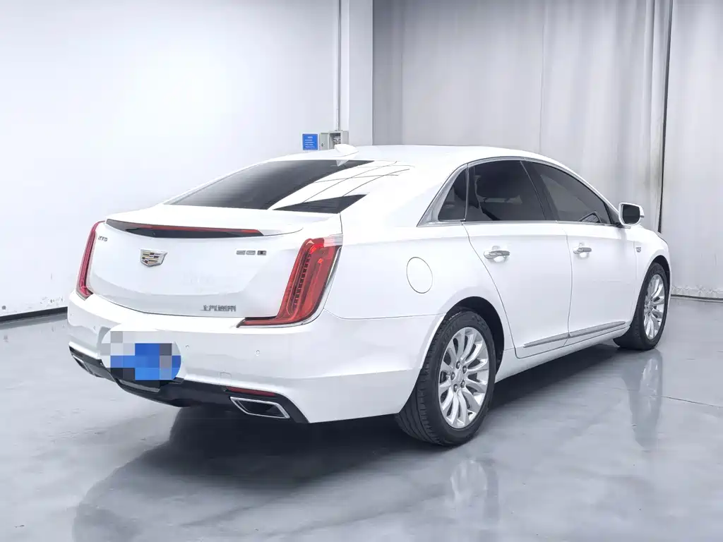 Cadillac XTS 2018 — фото 19