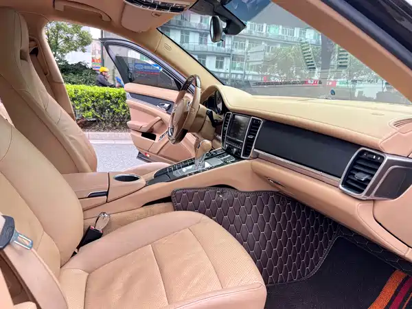 Porsche Panamera 2011