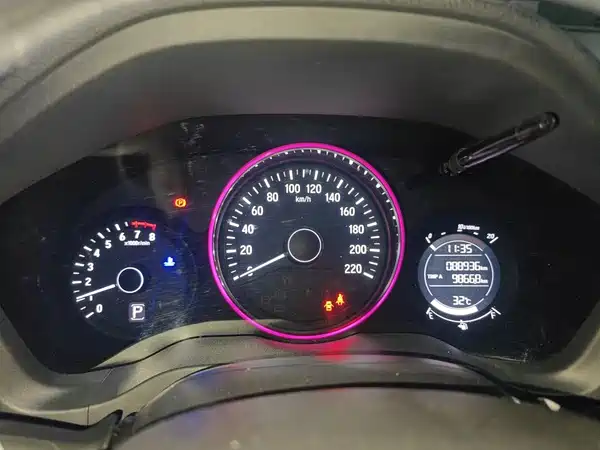 Honda Vezel 2016