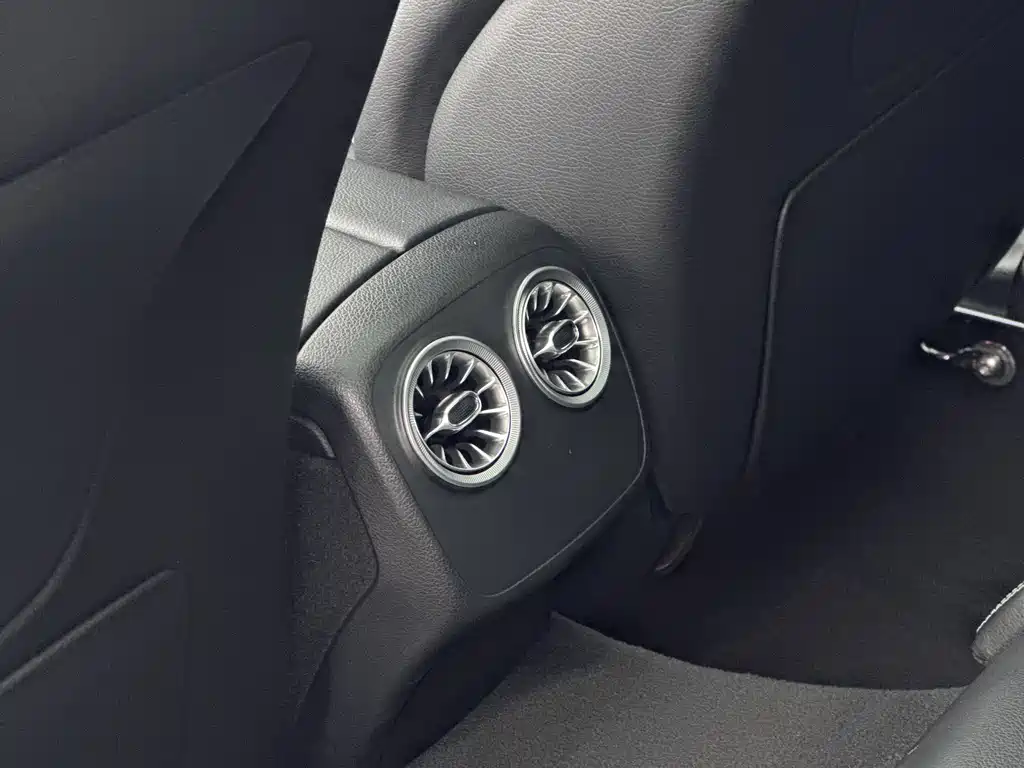 Mercedes-Benz E-Class 2017 — фото 10