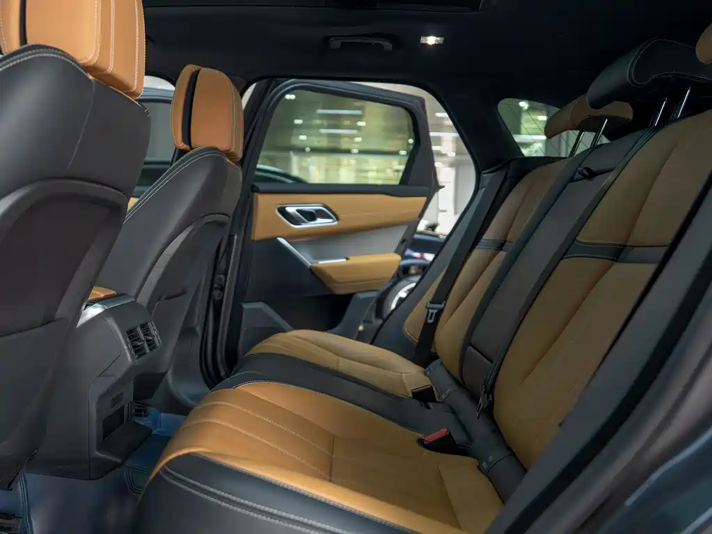 Land Rover Velar 2022 — фото 14