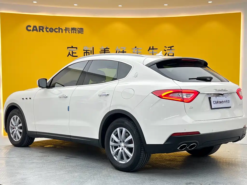 Maserati Levante 2019 — фото 28