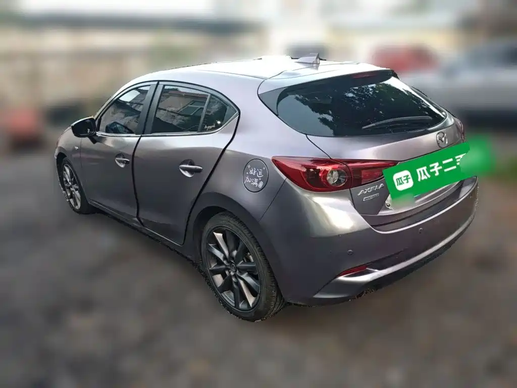 Mazda 3 Axela 2018 — фото 4