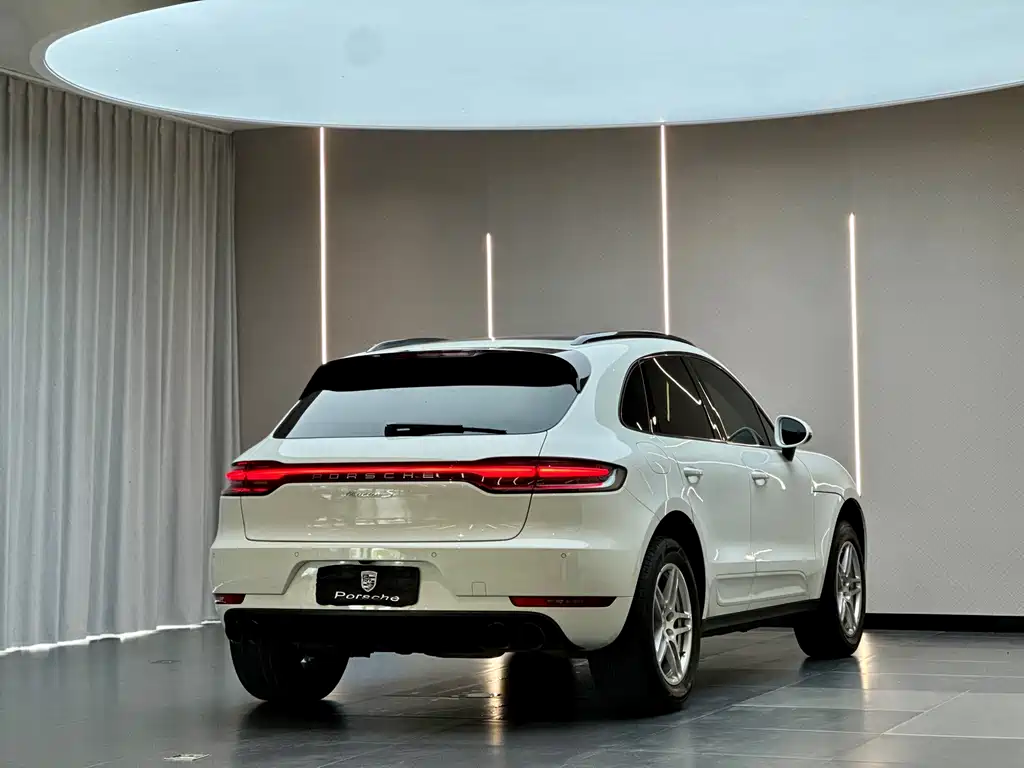Porsche Macan 2020 — фото 9