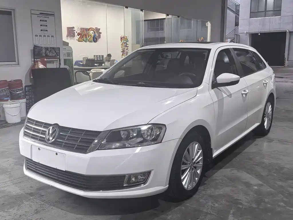 Volkswagen Gran Lavida 2014