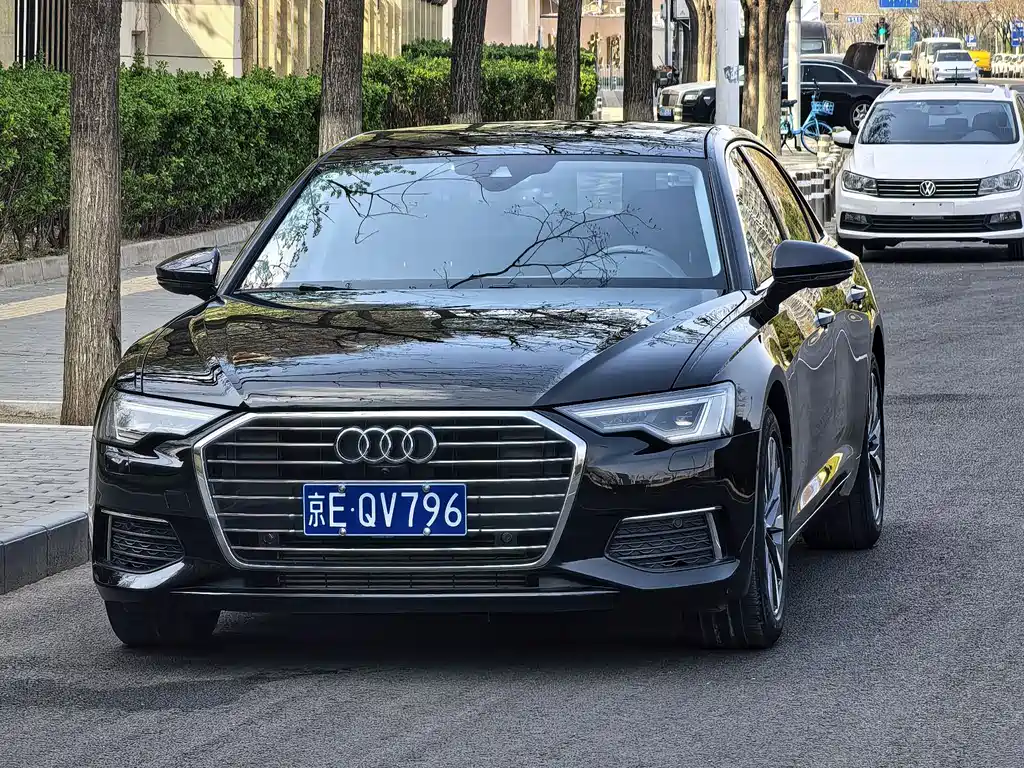 Audi A6L 2021 — фото 1