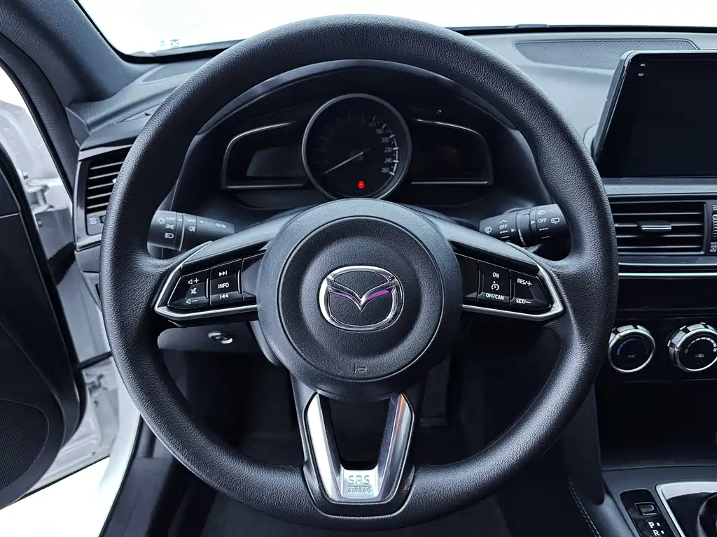 Mazda CX-4 2022 — фото 15