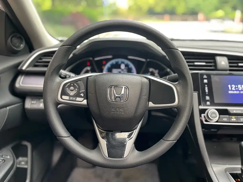 Honda Civic 2018 — фото 13