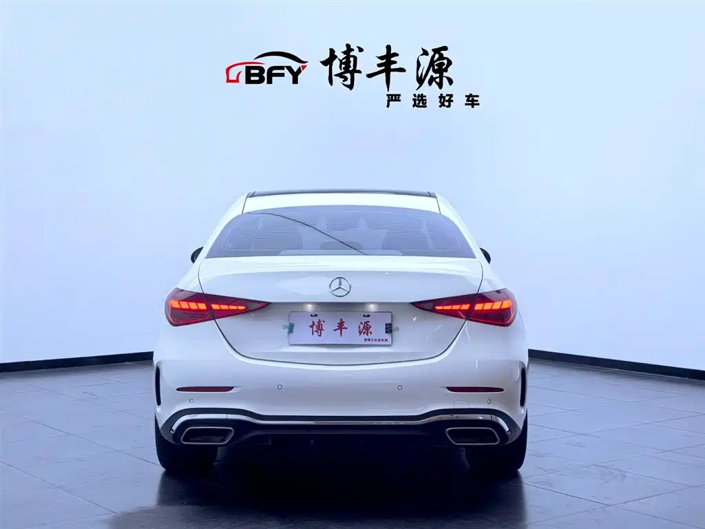 Mercedes-Benz C-Class 2025