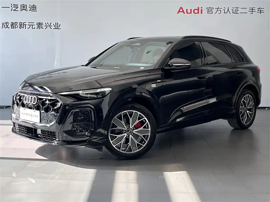 Audi Q5L 2026 — фото 1