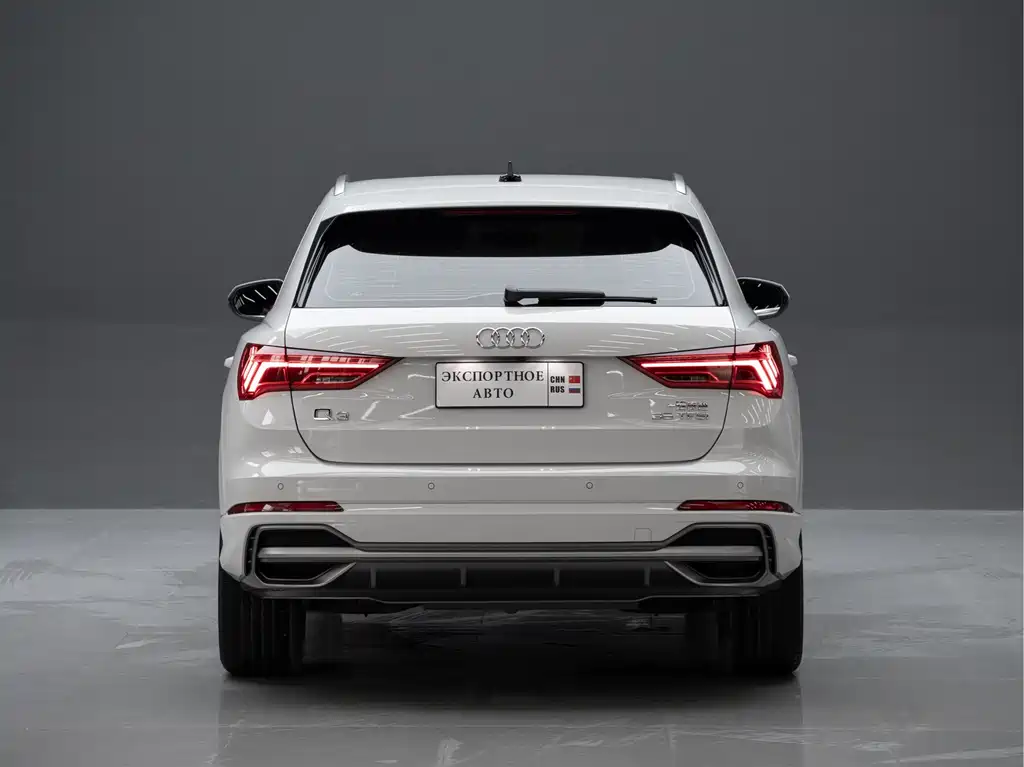 Audi Q3 2023 — фото 10