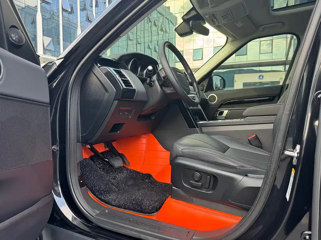 Land Rover Discovery 2019 — фото 9