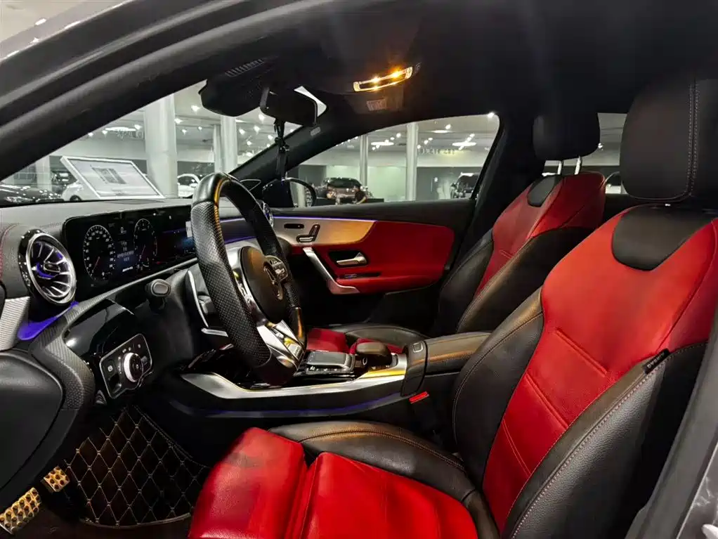 Mercedes-Benz A-Class AMG 2021 — фото 10
