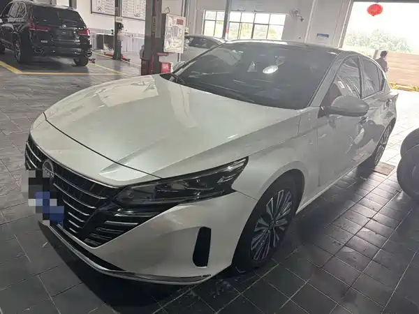 Nissan Teana 2024