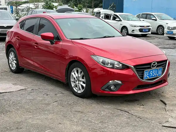 Mazda 3 Axela 2016