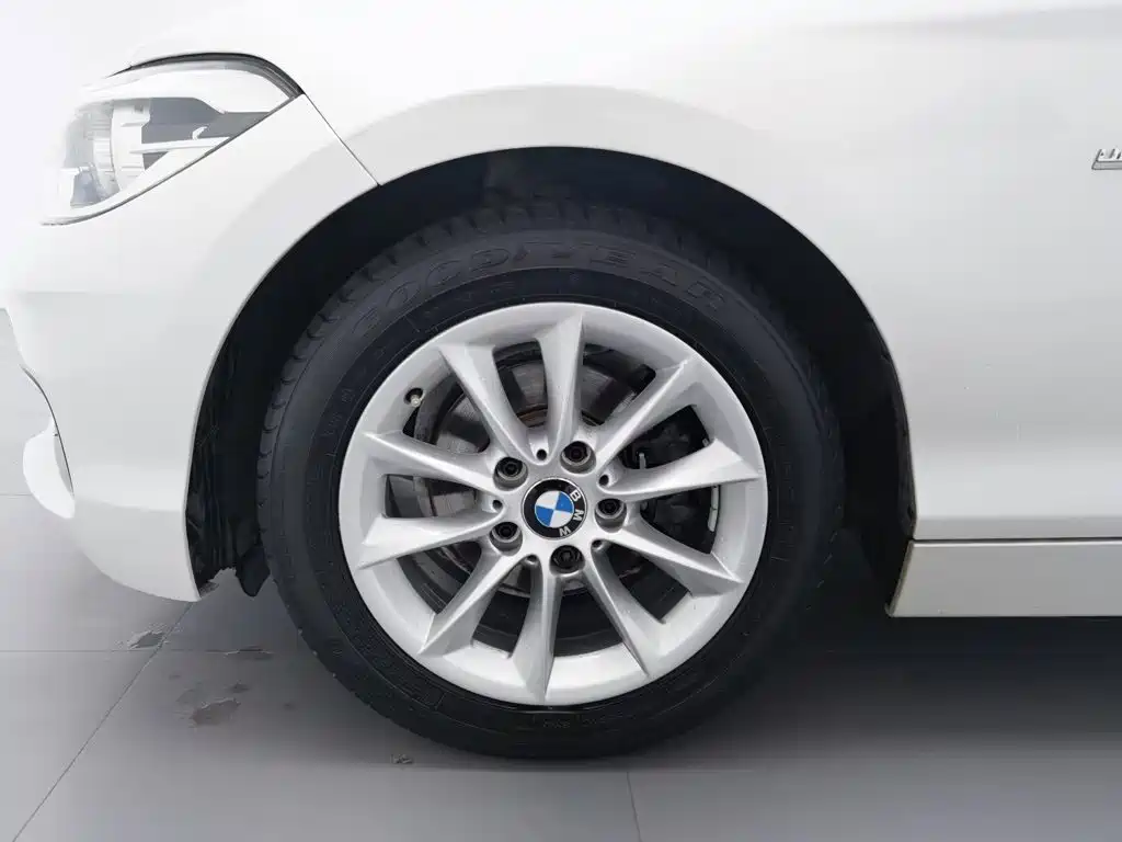 BMW 1 Series 2016 — фото 17