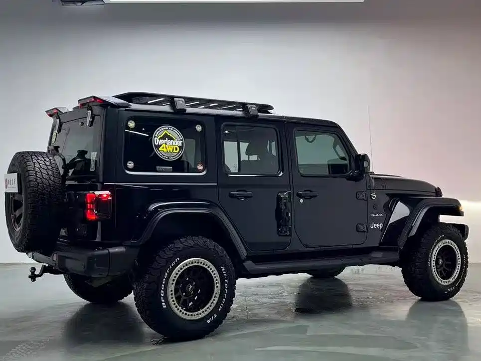 Jeep Wrangler 2021 — фото 15